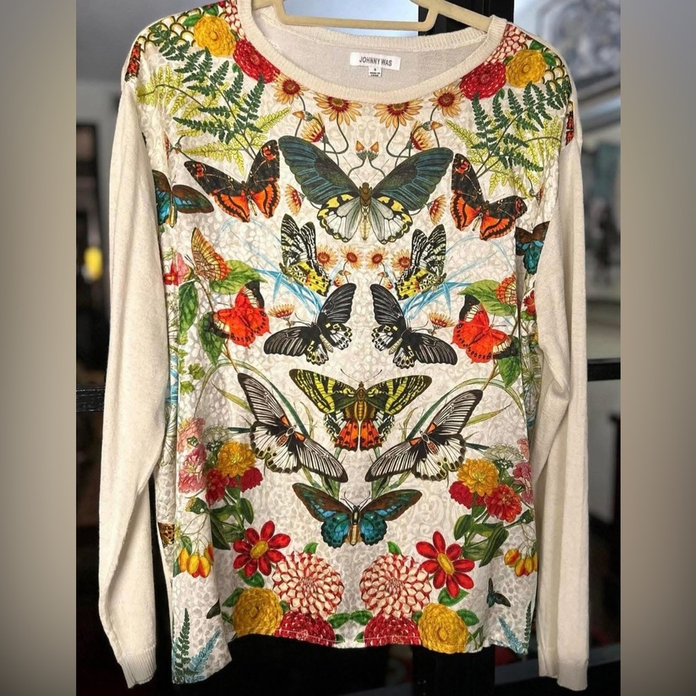 SOLD EUC Johnny Was Cashmere & Silk top M/L